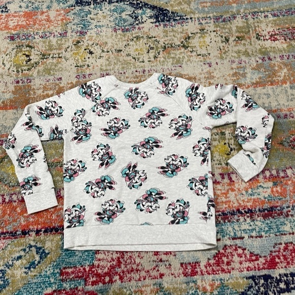 Women's Mickey Mouse and Minnie Mouse Winter Cartoon Crewneck Sweatshirt - Picture 1 of 8